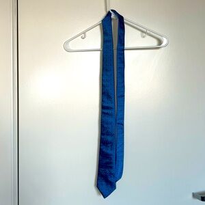 Fendi designer tie - like new!